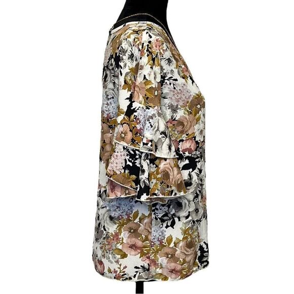 NWT Free Kisses Ivory Pink Black Floral Bell Sleeve Attached Necklace Top Size M - Picture 8 of 9